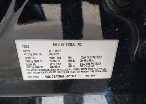 2023 Tesla Model Y Awd/Long Range Dual Motor All-Wheel Drive из США, поврежденный, VIN 7SAYGAEE4PF961191